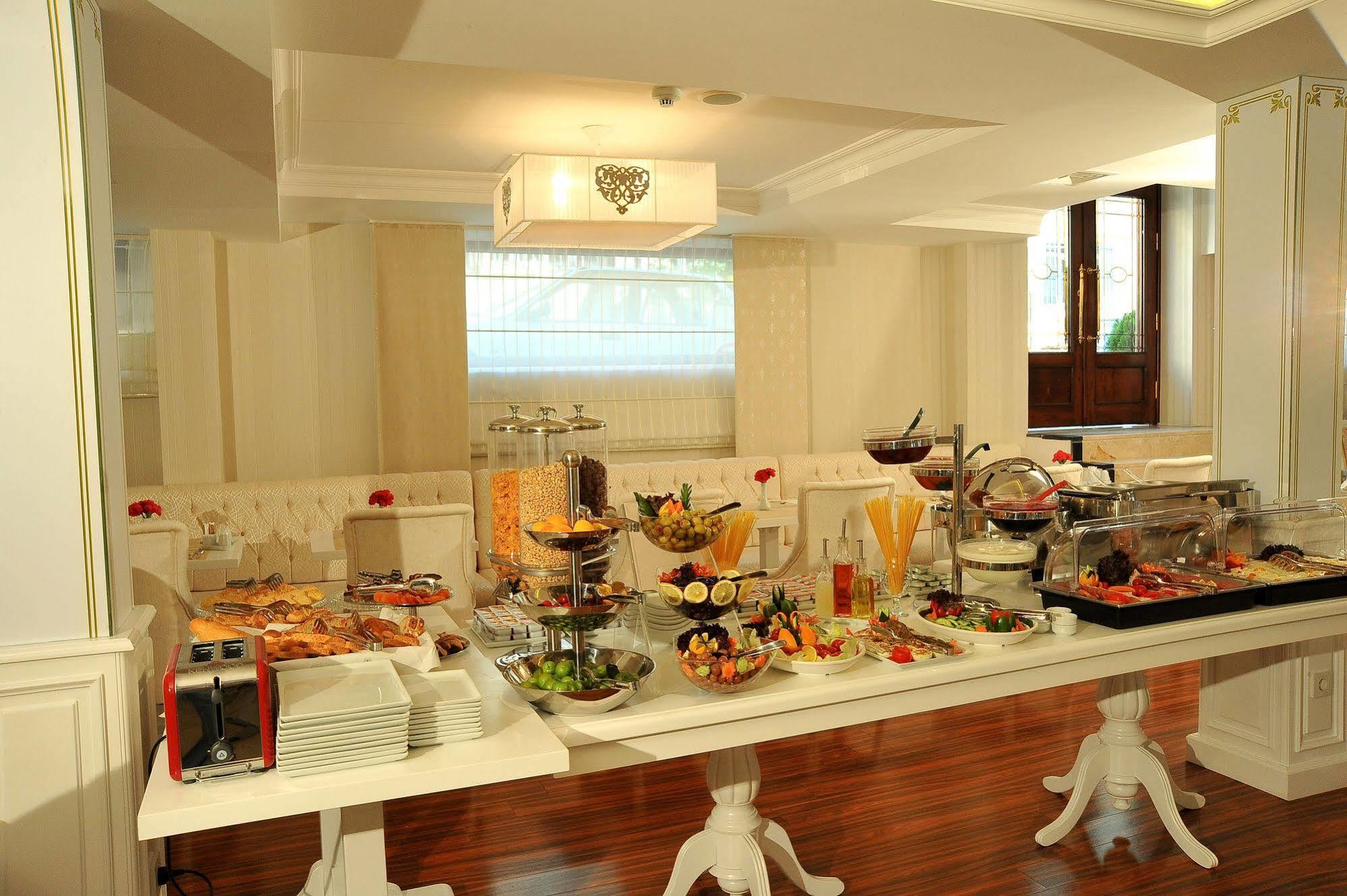 Otel Albinas Old