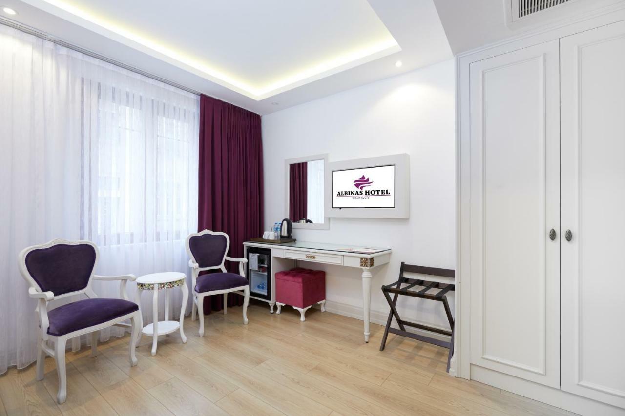 Otel Albinas Old